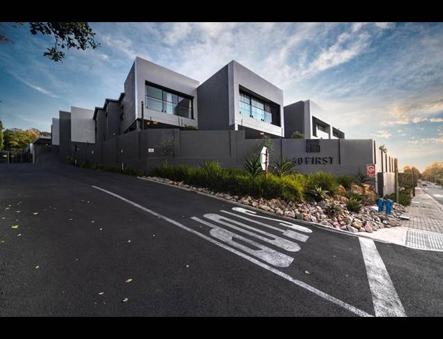 3 BEDROOM PROPERTY TO RENT IN HYDE PARK